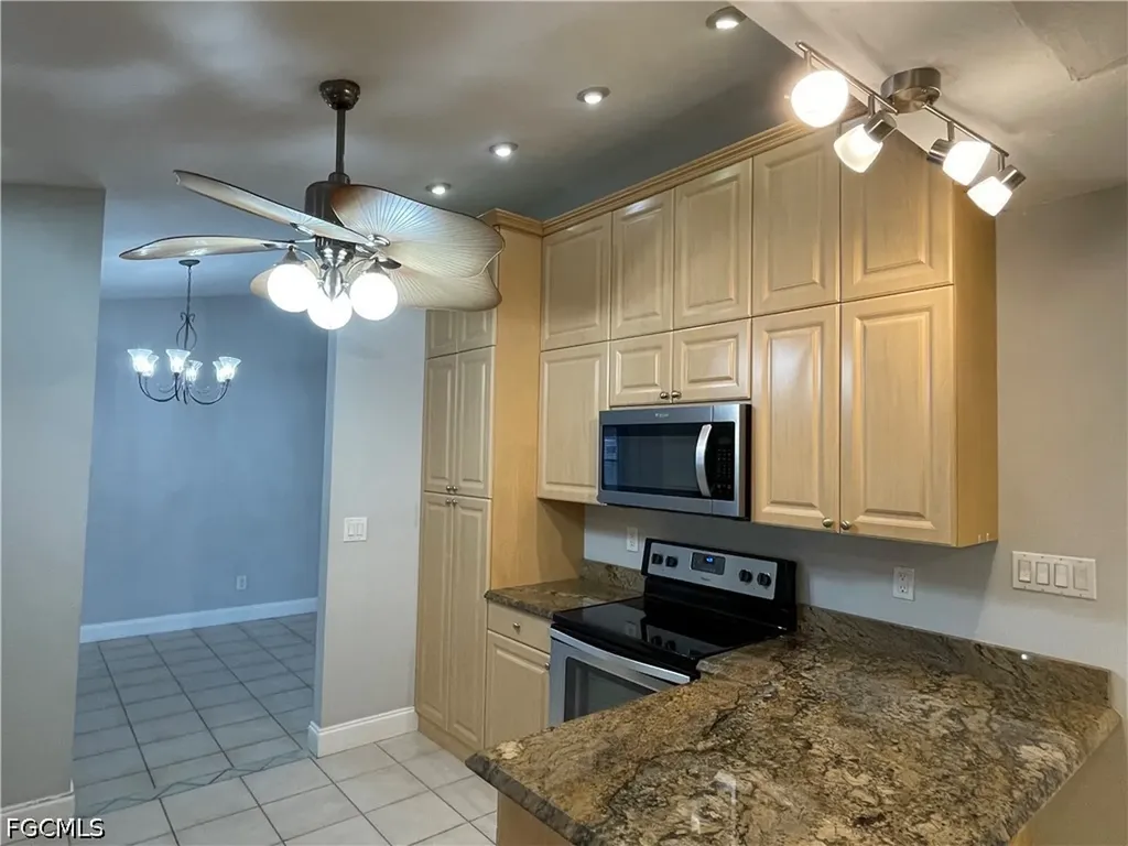 111 SE 21st Avenue Cape Coral FL 33990