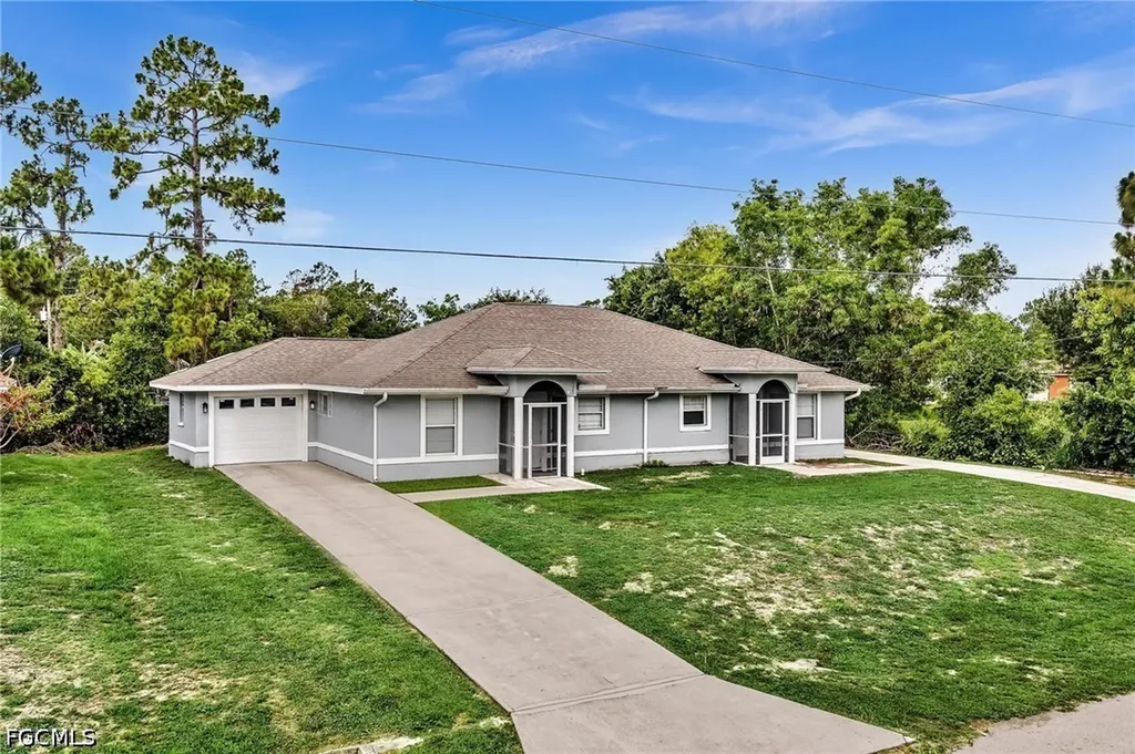 5327 30th Street SW Lehigh Acres FL 33973