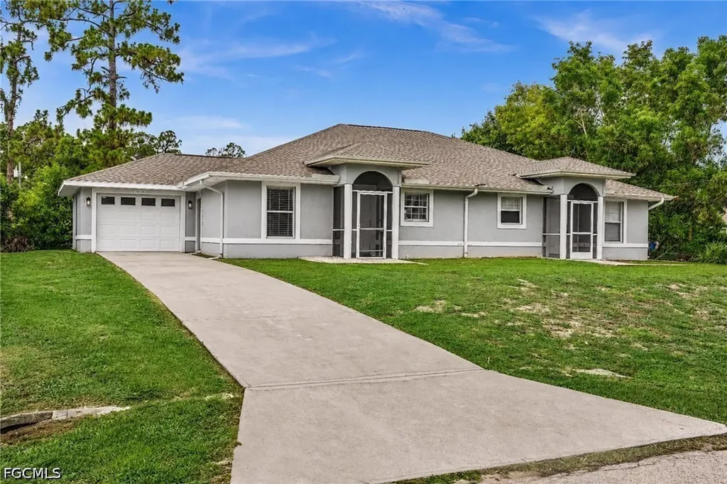5327 30th Street SW Lehigh Acres FL 33973