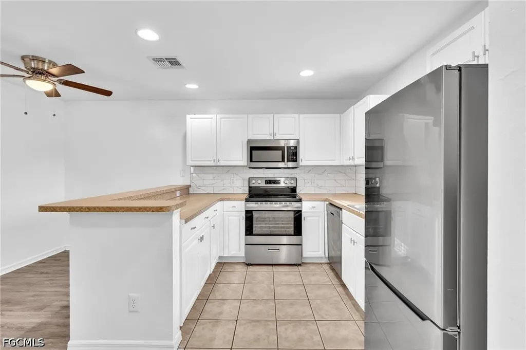 5327 30th Street SW Lehigh Acres FL 33973