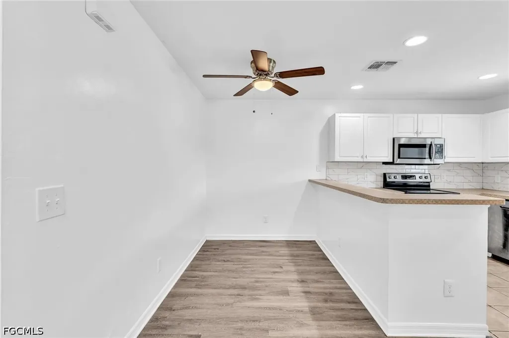5327 30th Street SW Lehigh Acres FL 33973