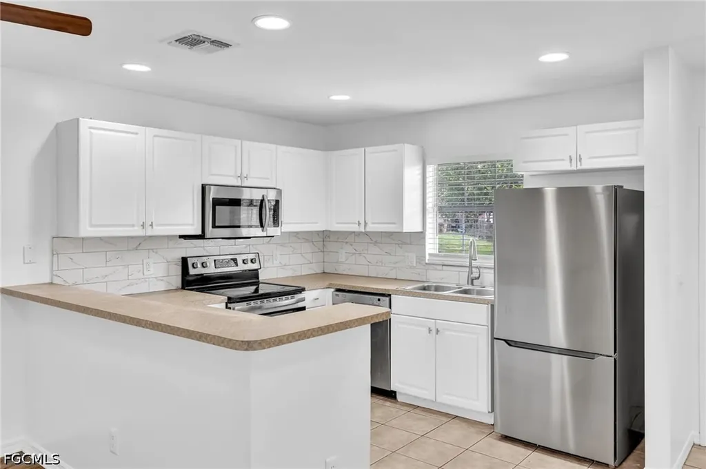 5327 30th Street SW Lehigh Acres FL 33973