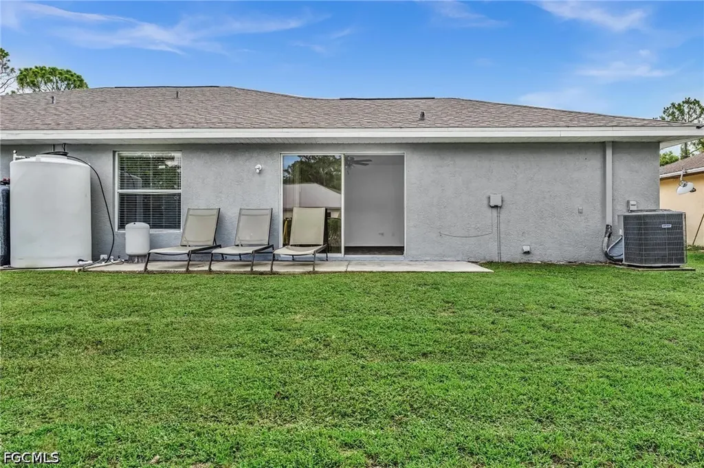 5327 30th Street SW Lehigh Acres FL 33973