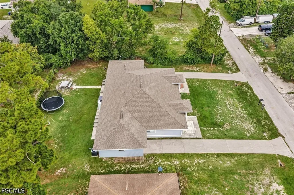 5327 30th Street SW Lehigh Acres FL 33973