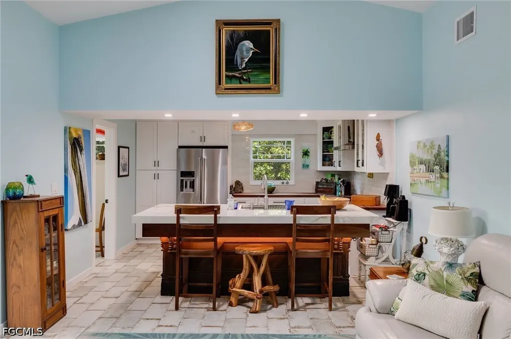 1318 Junonia Street Sanibel FL 33957