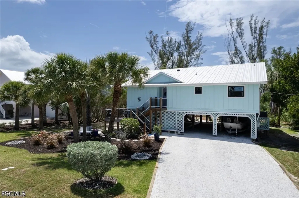 1318 Junonia Street Sanibel FL 33957