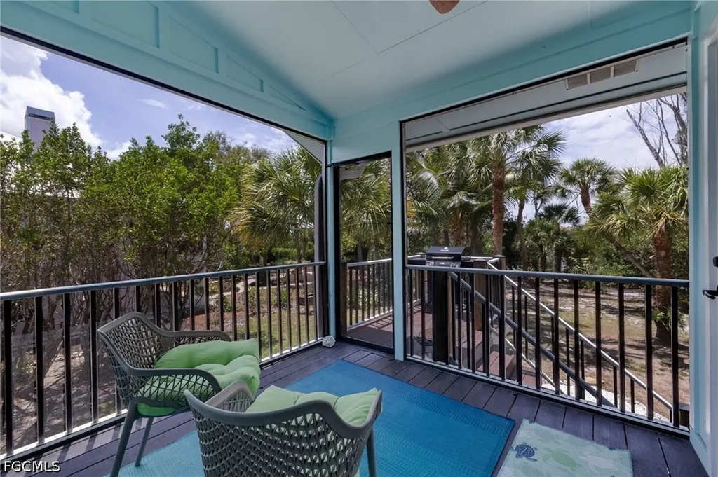 1318 Junonia Street Sanibel FL 33957