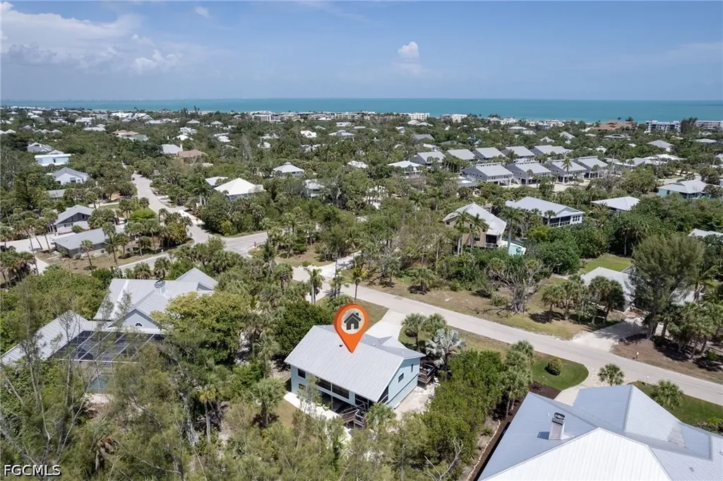 1318 Junonia Street Sanibel FL 33957
