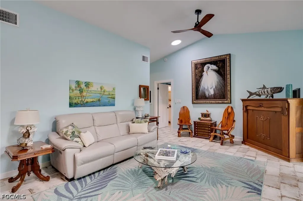 1318 Junonia Street Sanibel FL 33957