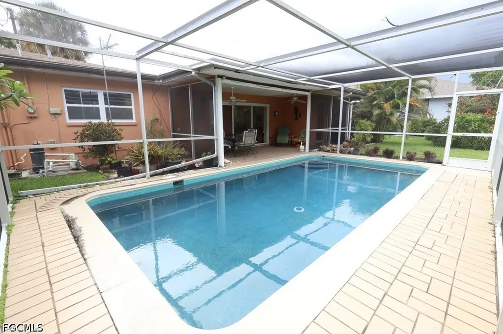 5227 Glade Court Cape Coral FL 33904