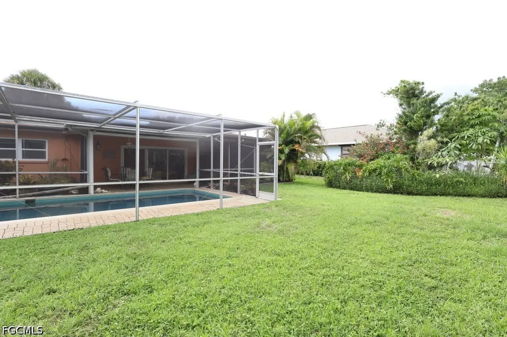 5227 Glade Court Cape Coral FL 33904