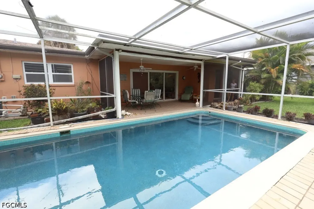 5227 Glade Court Cape Coral FL 33904