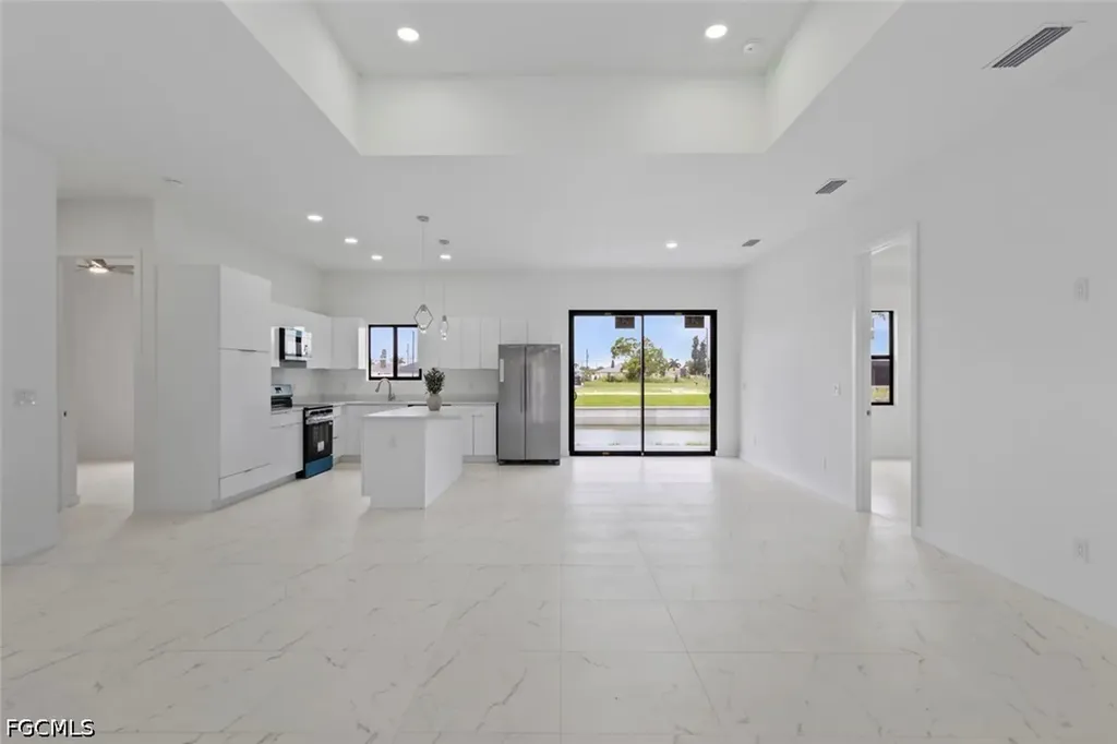 2130 NE 26th Street Cape Coral FL 33909