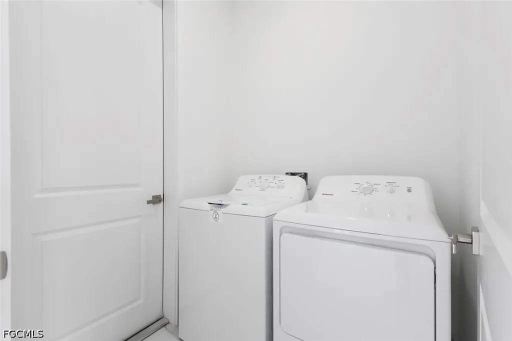 2130 NE 26th Street Cape Coral FL 33909