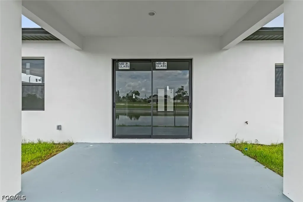 2130 NE 26th Street Cape Coral FL 33909