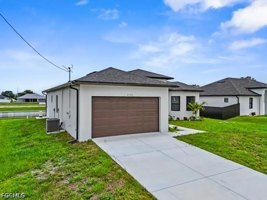 2130 NE 26th Street Cape Coral FL 33909