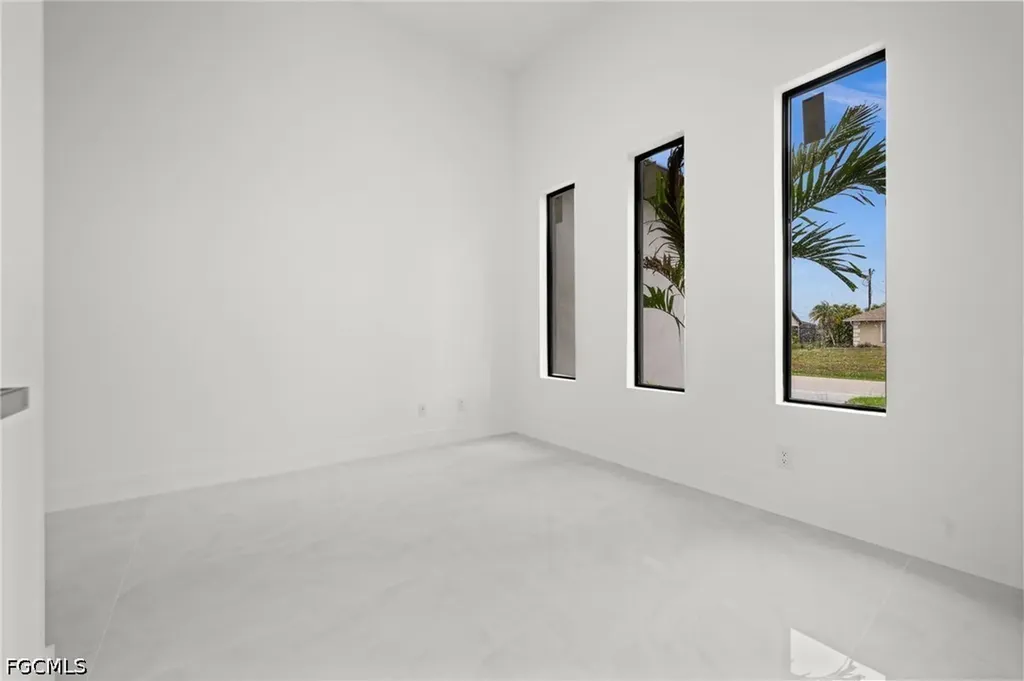 1102 SW 42nd Street Cape Coral FL 33914