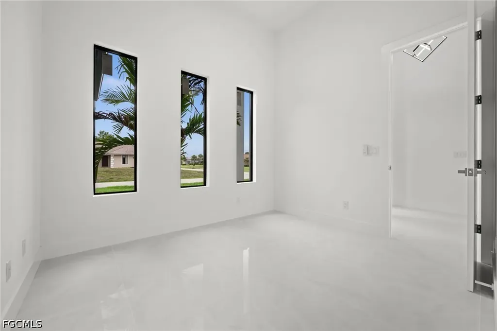 1102 SW 42nd Street Cape Coral FL 33914