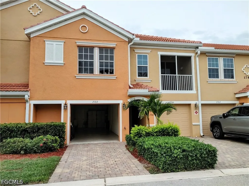 1788 Concordia Lake Circle Cape Coral FL 33909