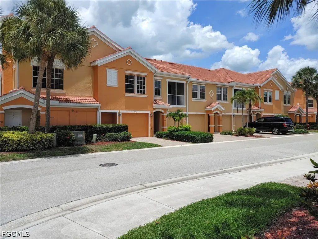 1788 Concordia Lake Circle Cape Coral FL 33909
