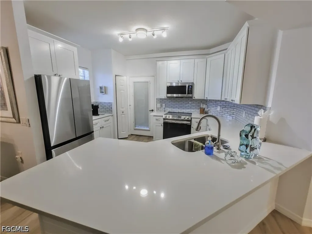 1788 Concordia Lake Circle Cape Coral FL 33909