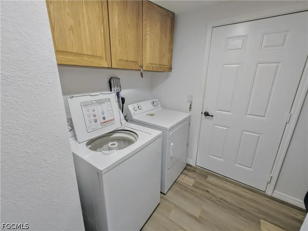 1788 Concordia Lake Circle Cape Coral FL 33909