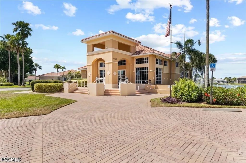 11138 Lakeland Circle Fort Myers FL 33913