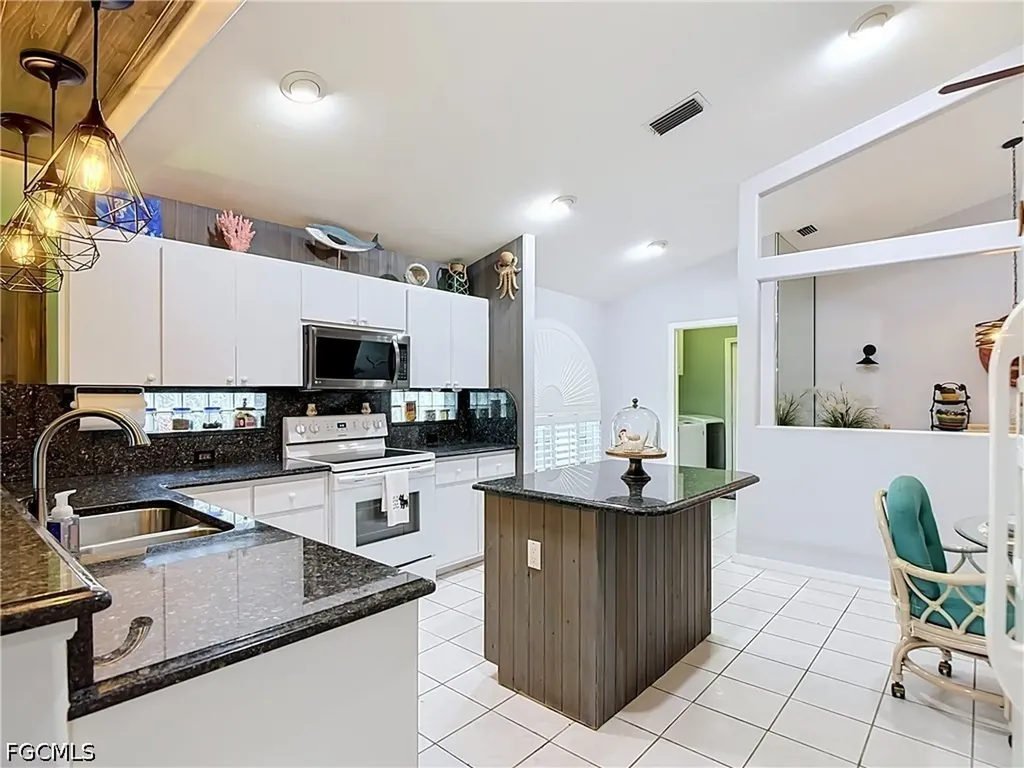 13351 Wild Cotton Court North Fort Myers FL 33903