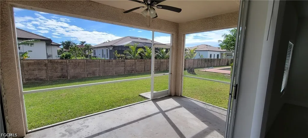 902 SW 21st Lane Cape Coral FL 33991