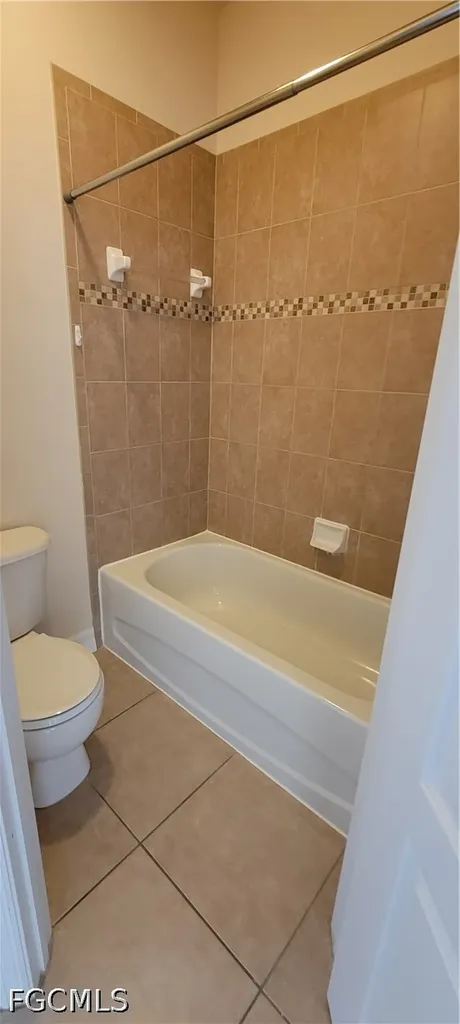 902 SW 21st Lane Cape Coral FL 33991