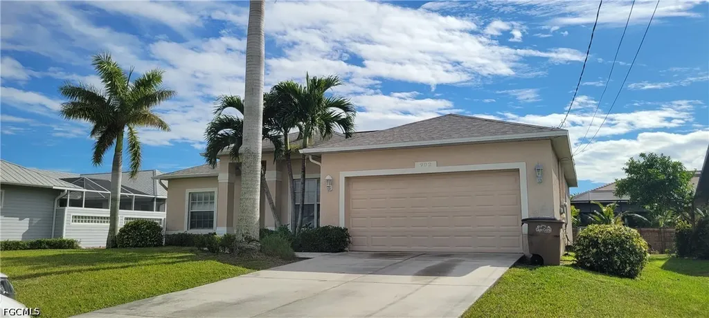 902 SW 21st Lane Cape Coral FL 33991