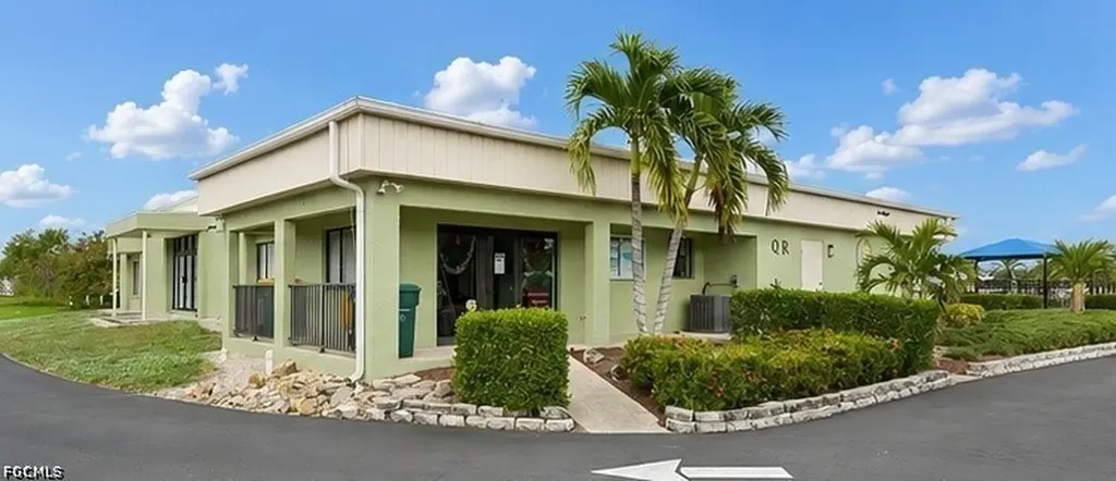 20 Grosbeak Lane Naples FL 34114