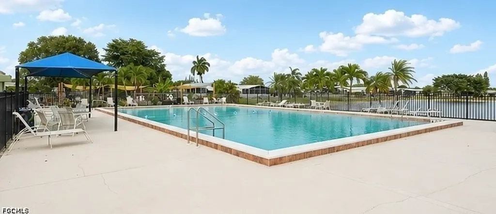 20 Grosbeak Lane Naples FL 34114