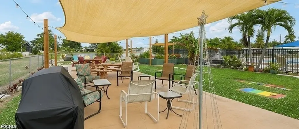 20 Grosbeak Lane Naples FL 34114