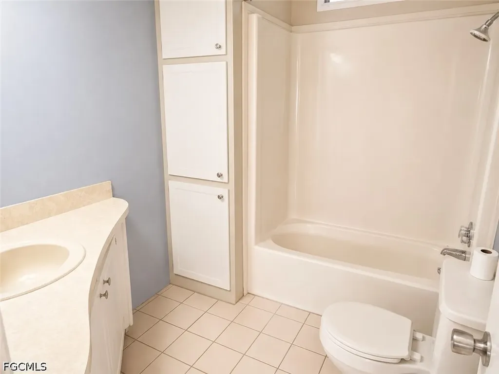 20 Grosbeak Lane Naples FL 34114