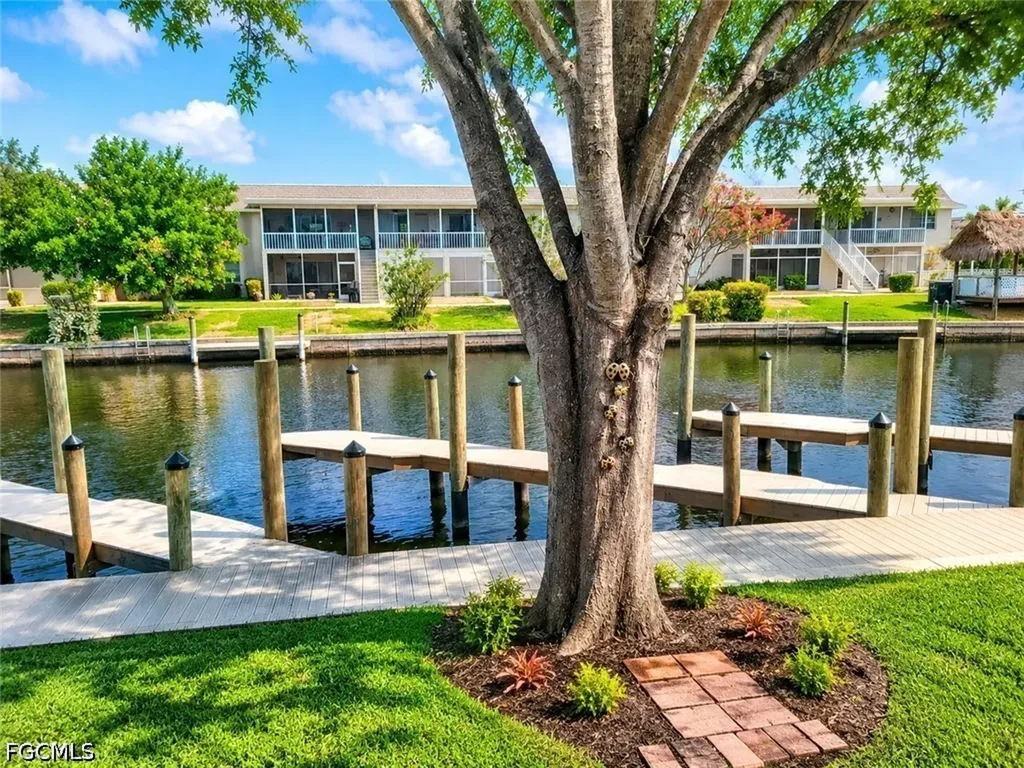 1107 SE 46th Lane Cape Coral FL 33904