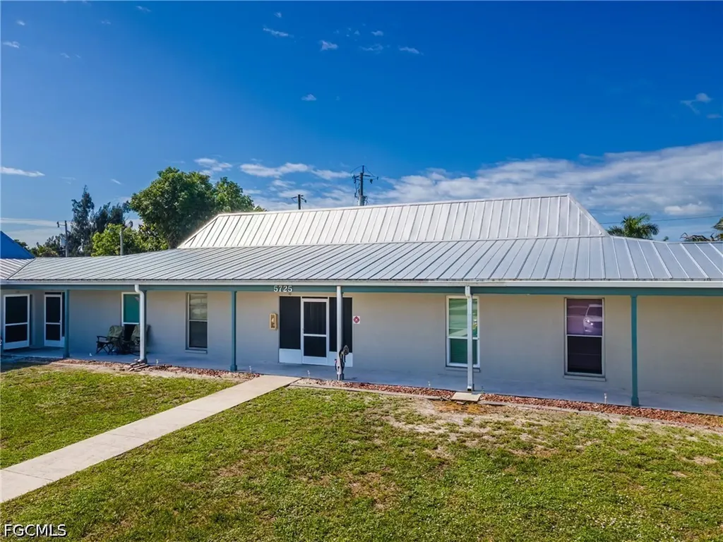 5725 Genesee Parkway Bokeelia FL 33922