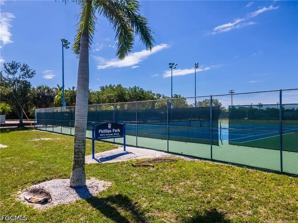5725 Genesee Parkway Bokeelia FL 33922