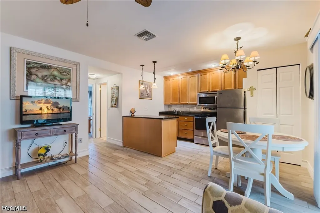 5725 Genesee Parkway Bokeelia FL 33922