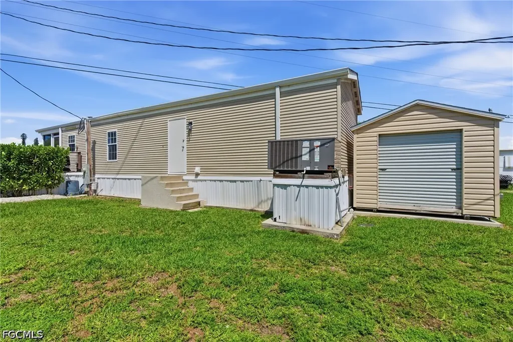 5558 Palm Beach Boulevard Fort Myers FL 33905