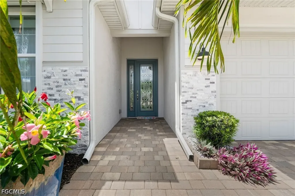28024 Seasons Tide Avenue Bonita Springs FL 34135