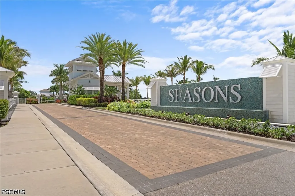 28024 Seasons Tide Avenue Bonita Springs FL 34135