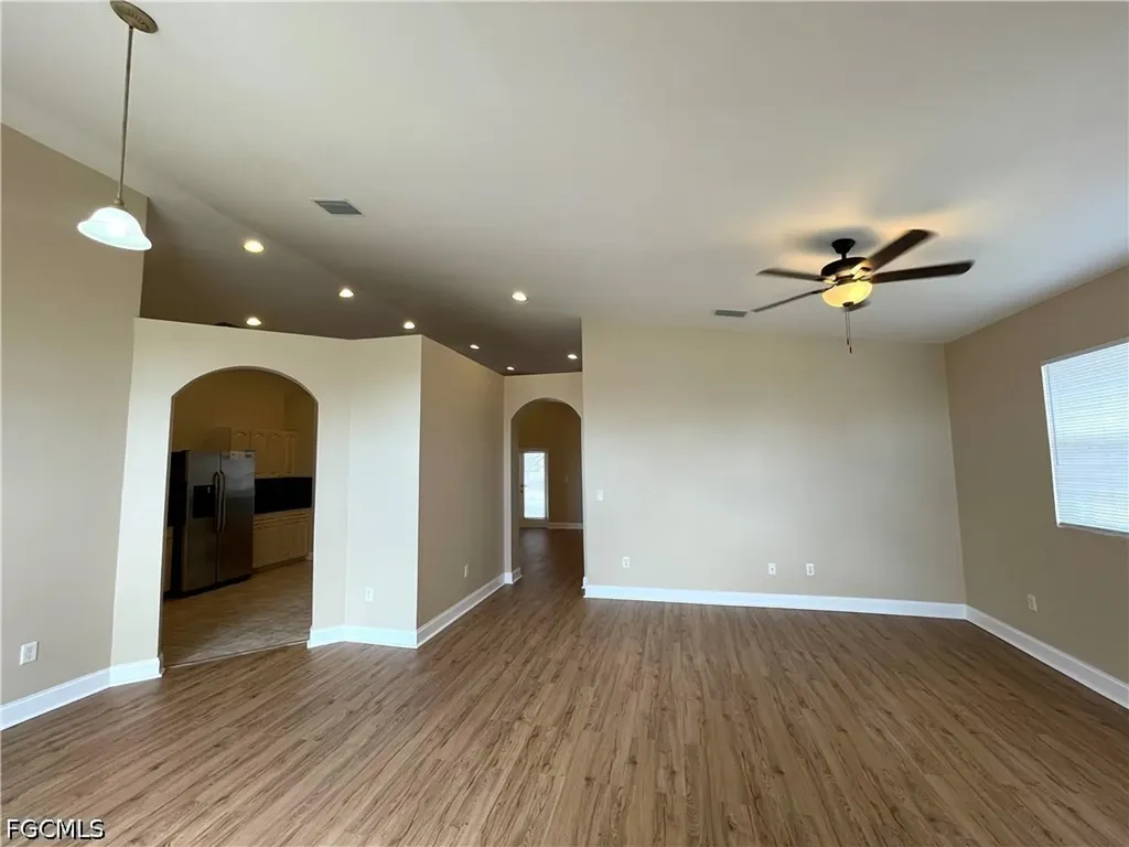 2105 NE 15th Terrace Cape Coral FL 33909