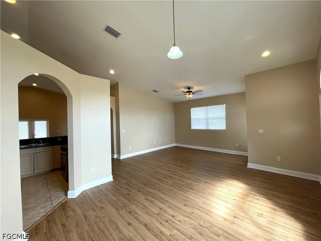 2105 NE 15th Terrace Cape Coral FL 33909