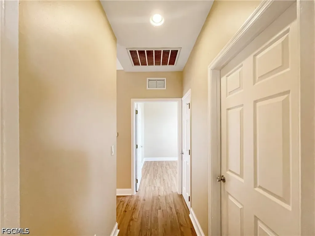 2105 NE 15th Terrace Cape Coral FL 33909