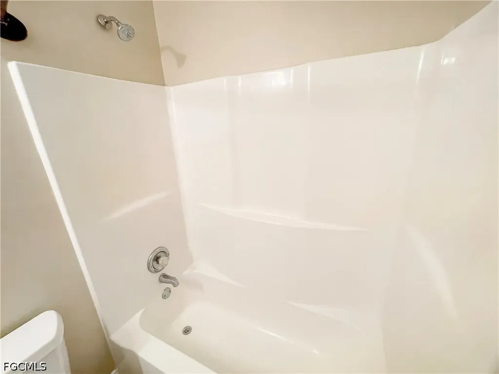 2105 NE 15th Terrace Cape Coral FL 33909