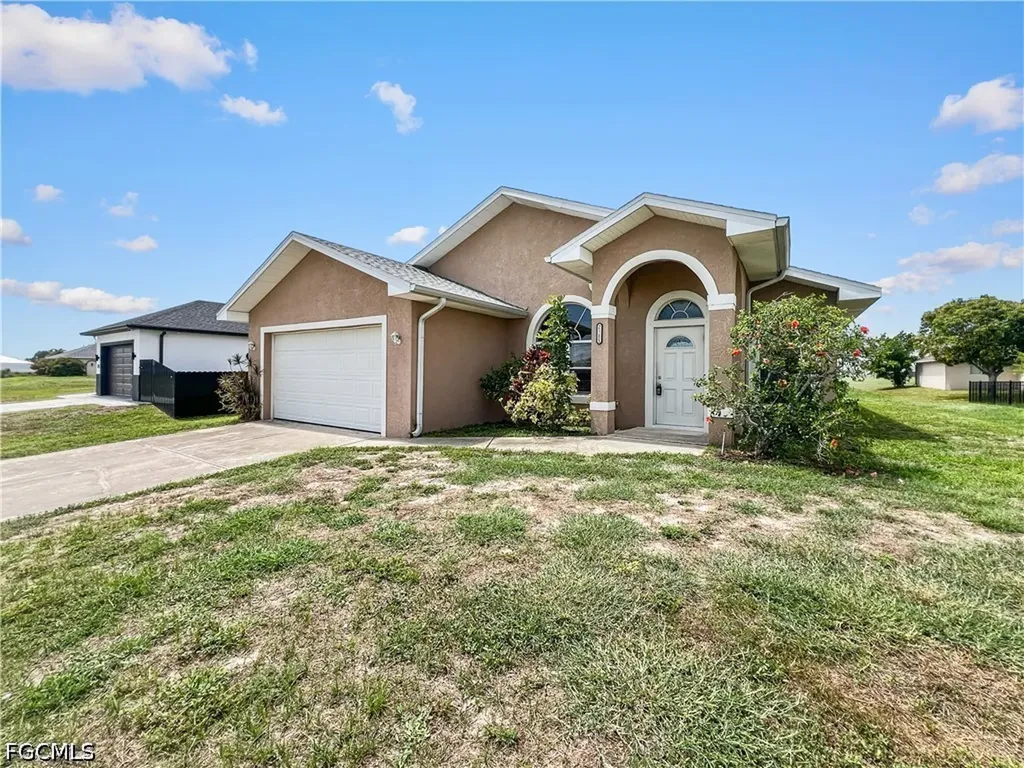 2105 NE 15th Terrace Cape Coral FL 33909