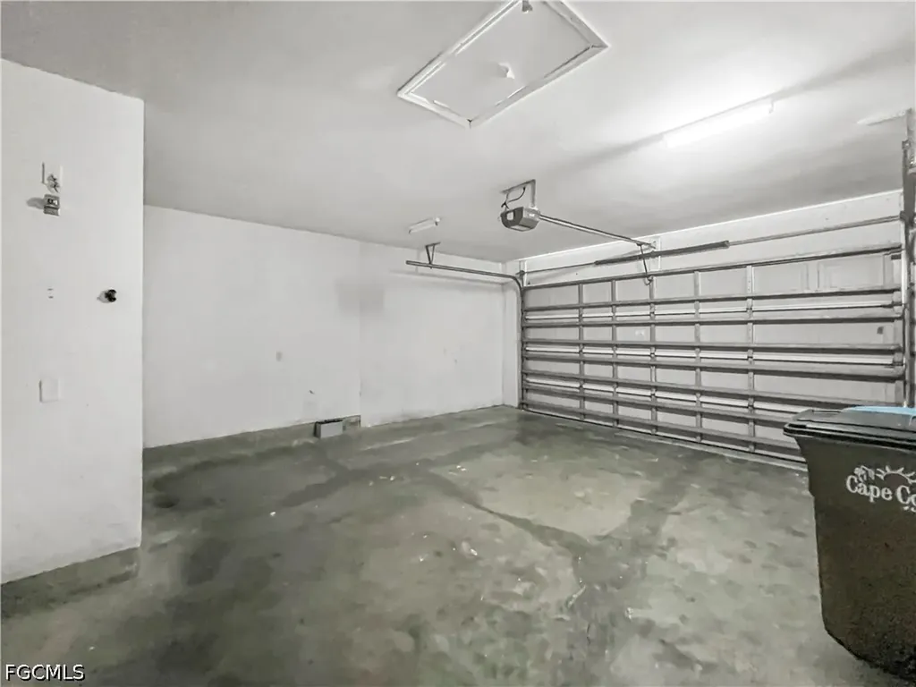 2105 NE 15th Terrace Cape Coral FL 33909