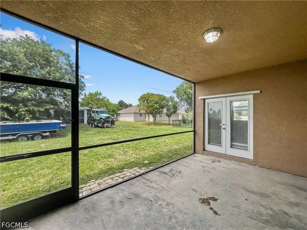 2105 NE 15th Terrace Cape Coral FL 33909