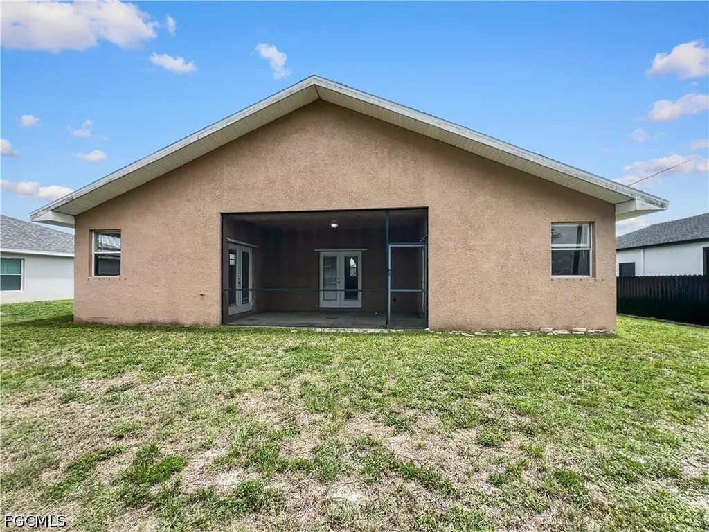 2105 NE 15th Terrace Cape Coral FL 33909